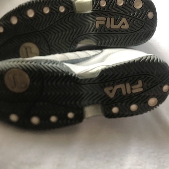 Fila brand women's tennis shoes white and gray size # 10 in good condition - Picture 8 of 11